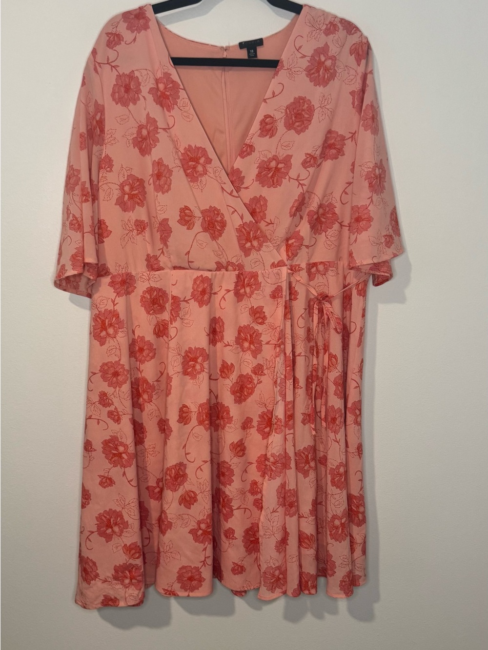 Torrid Size 18 Pink Floral Faux Wrap Midi Dress Open Back Tie Waist